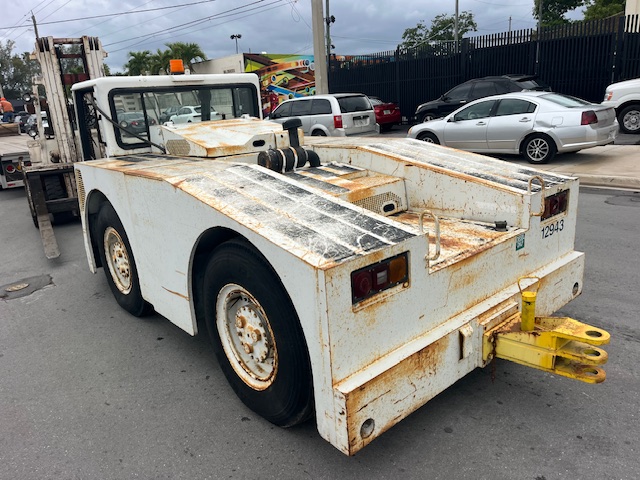 Push Back Tractor FMC B-350