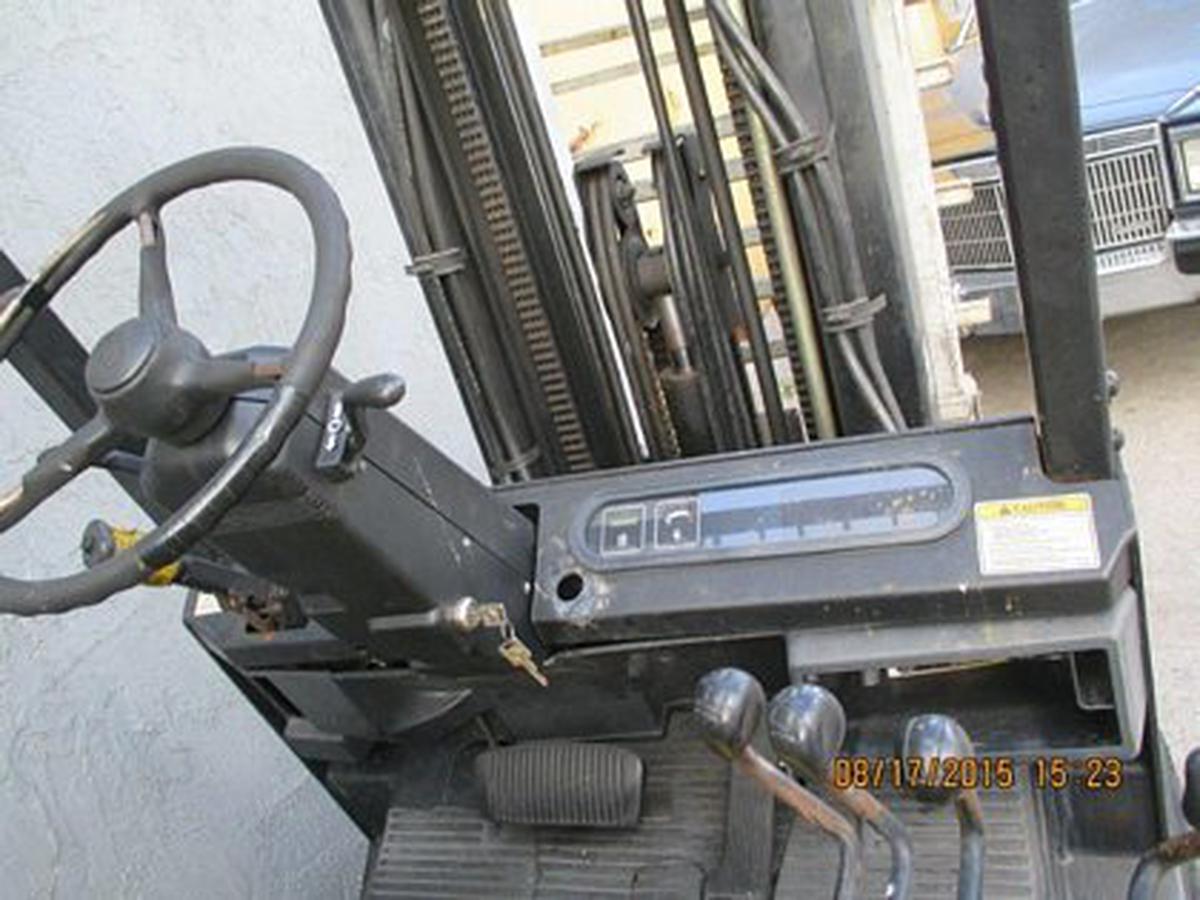 Forklift Yale GLC060
