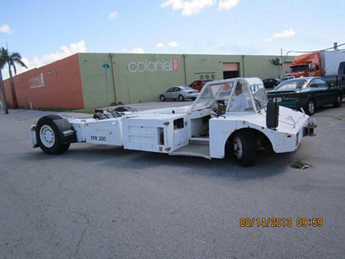Towbarless Push Back Tractor TLD TPX-200