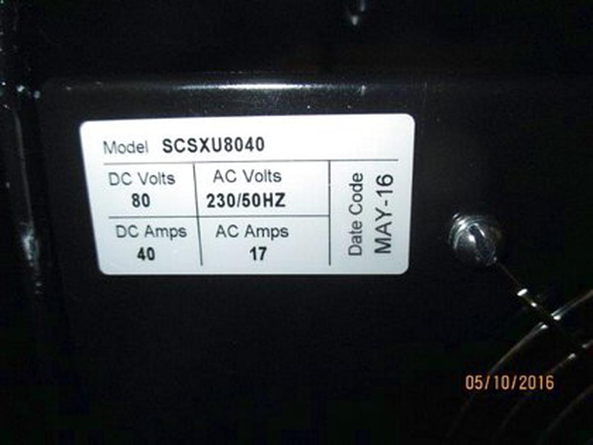 Battery Charger Quick Charge SCSX U8040