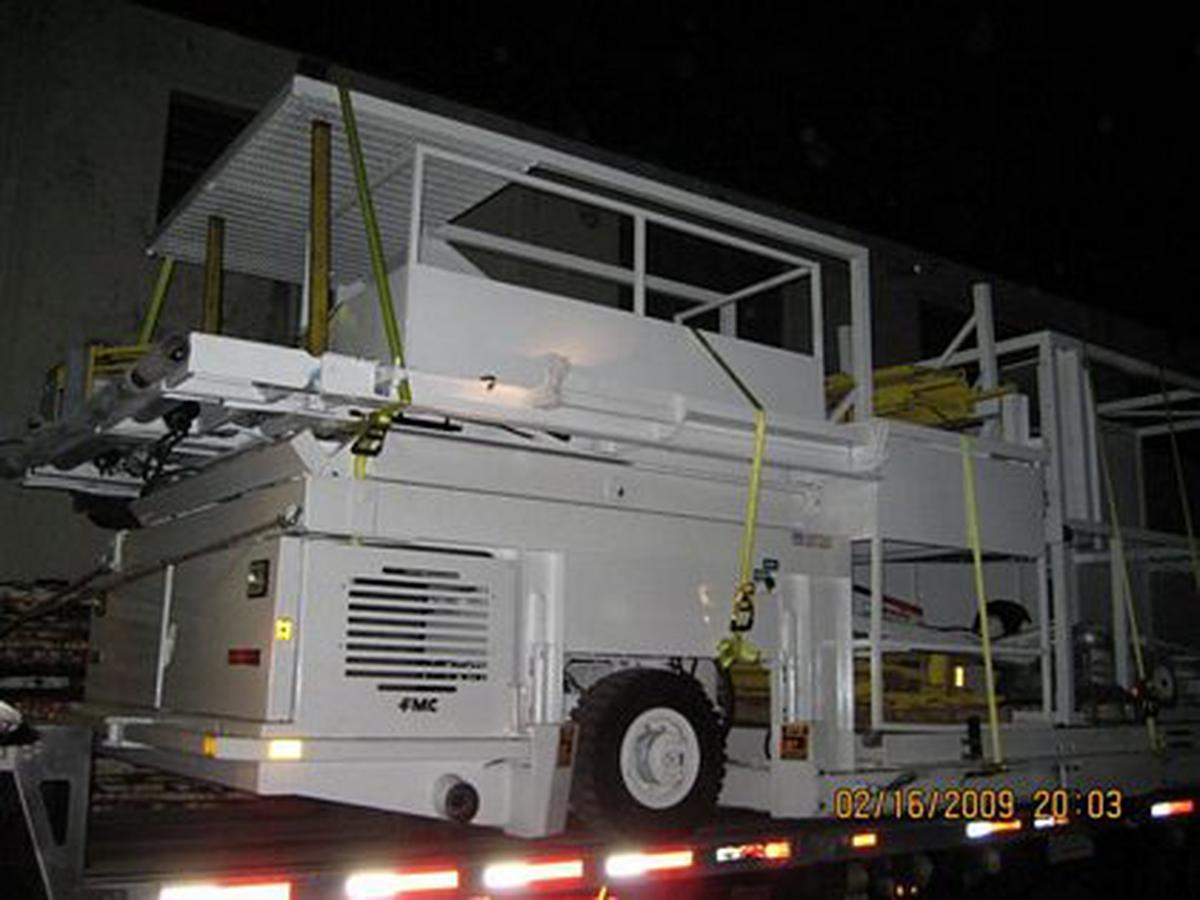 Main Deck Loader FMC/Commander 15 Universal