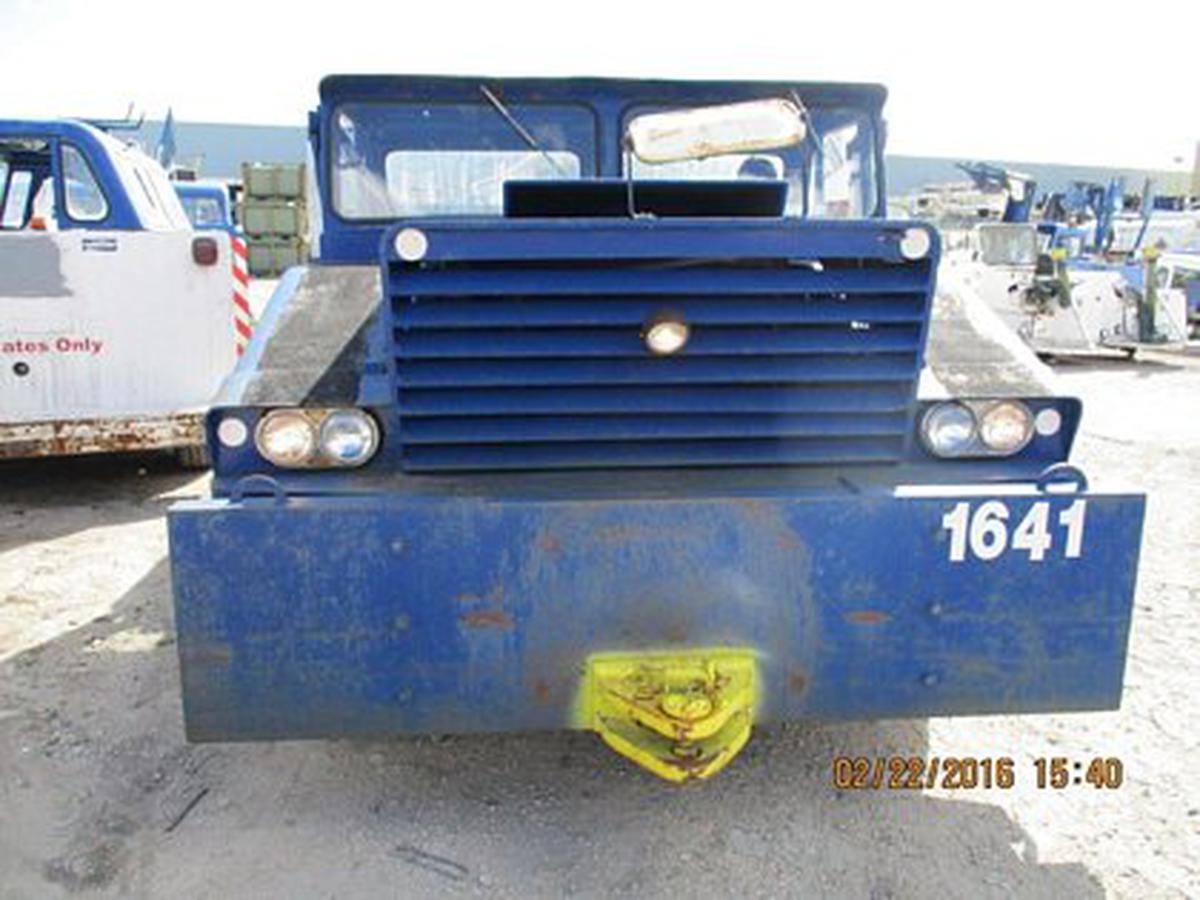 Push Back Tractor Hough-Paymover T-300