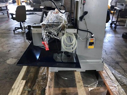 1050 Knee Mill Machine
