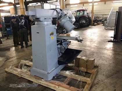 1050 Knee Mill Machine