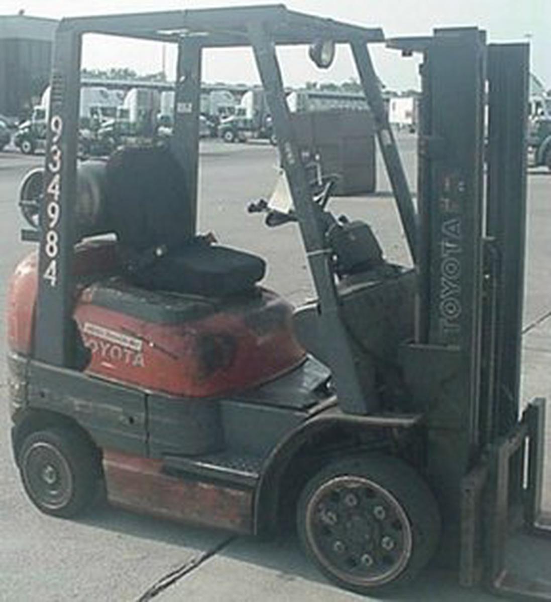 2000 Toyota 6FGCU20