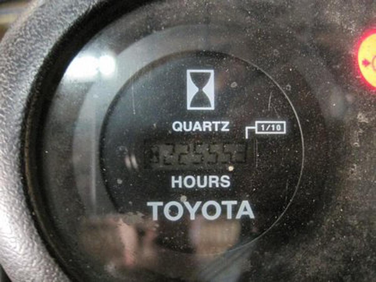 2000 Toyota 6FGCU20