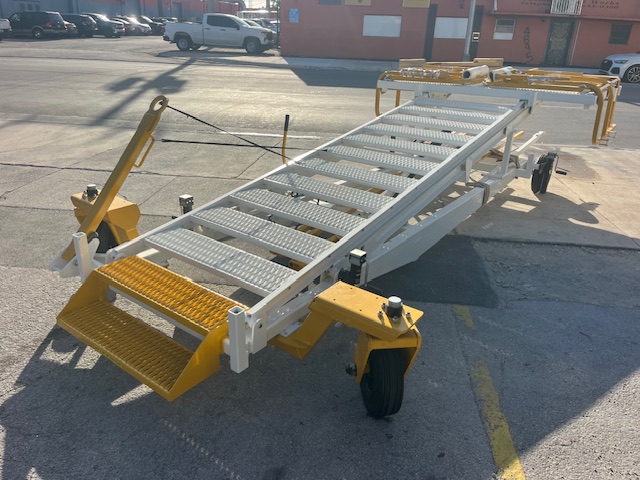 Mainenance Stairs Narrow Body Clyde 15F1900