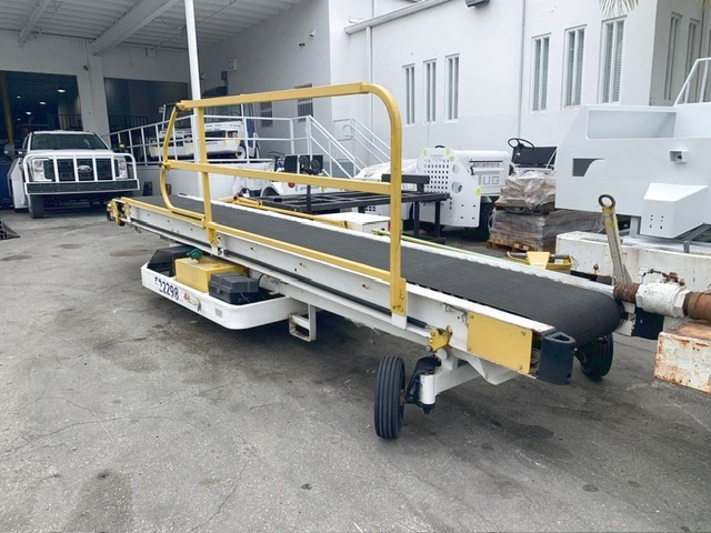 Towable Belt Loader Wasp A01771D-3304