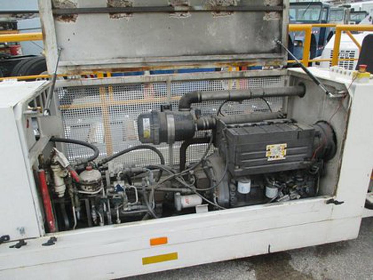 Cargo Loader and Transporter Trepel CCL 35S