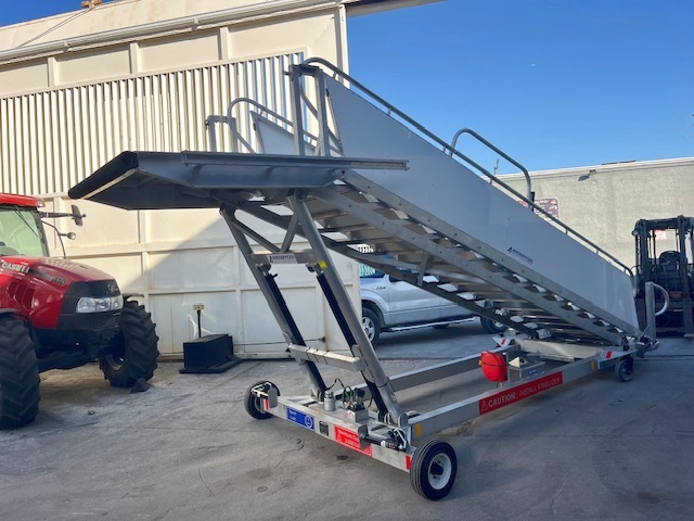 Passenger Stair Towable Standard GSE STD-95-145 2024
