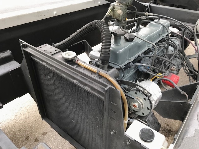 Belt Loader Tug 660