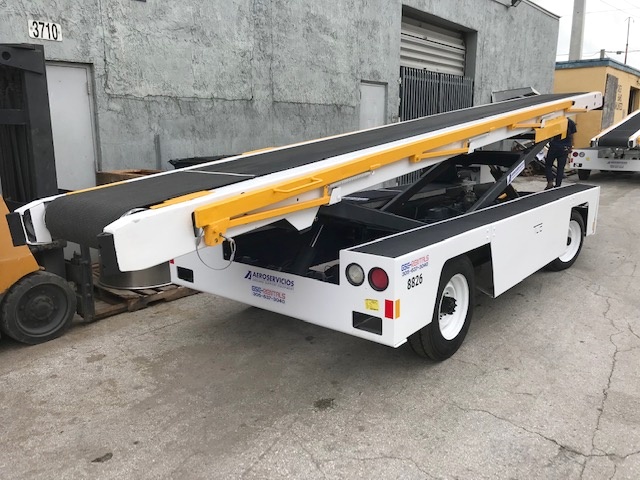 Belt Loader Tug 660