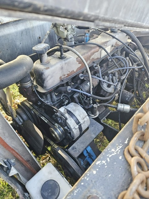 Belt Loader Tug 660