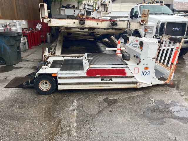 Towbarless Push Back Tractor Lektro AP8750C-AL-700