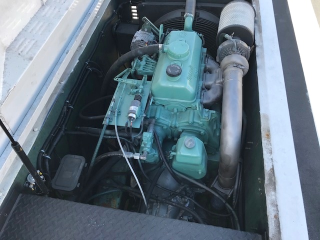 Push Back Tractor S&S GT-1628