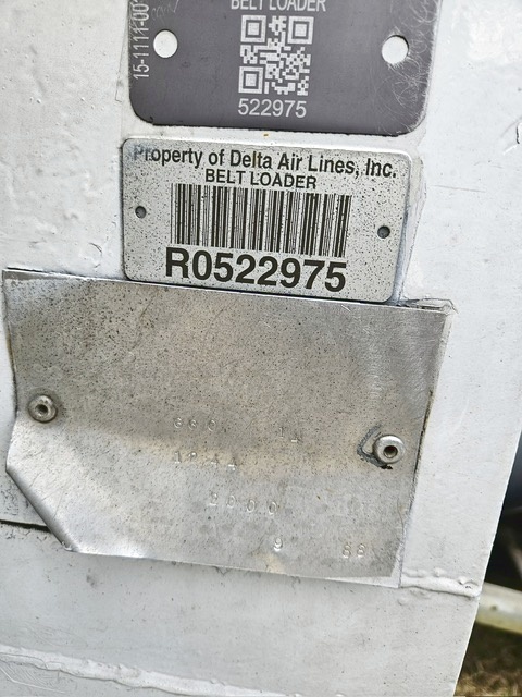 Belt Loader Tug 660