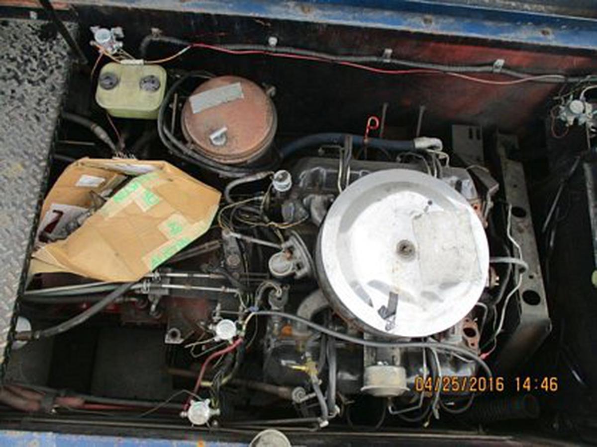 Push Back Tractor S&S GT-1628