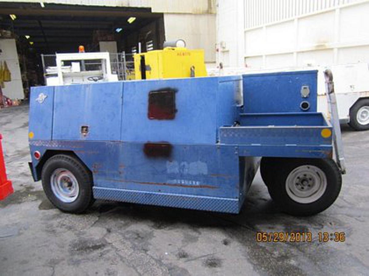 1990 Stewart & Stevenson TMFW-4900 JD