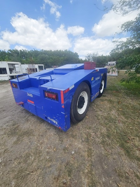 Push Back Tractor FMC B350E