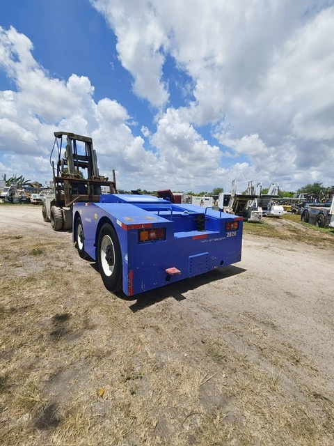 Push Back Tractor FMC B350E