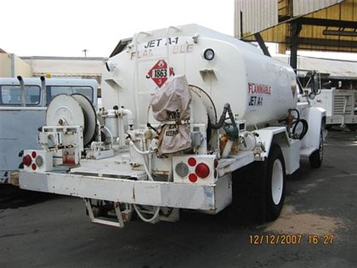 Fuel Truck Ford/Progress Industries Inc./ F-600 Diesel