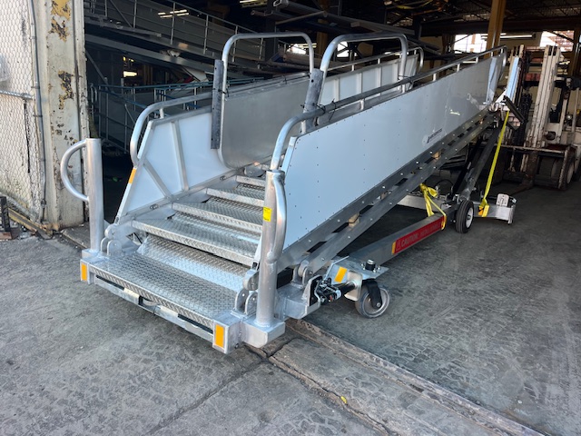 Passenger Stair Towable Standard GSE STD-95-145 2026