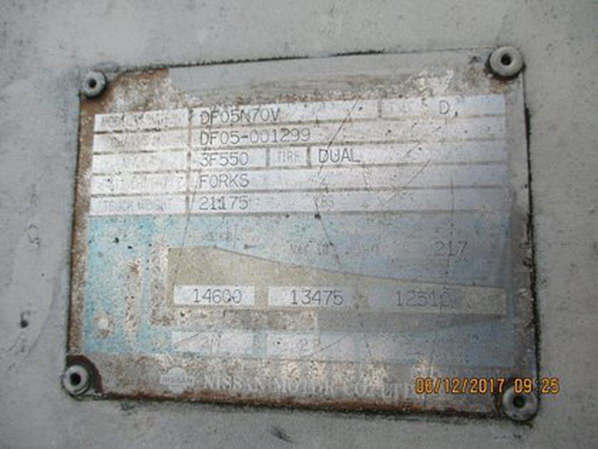 1993 Nissan DF05N70V