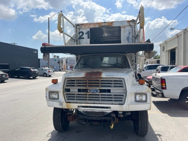 Catering Truck Ford/Hi Way F-700/ CT-14