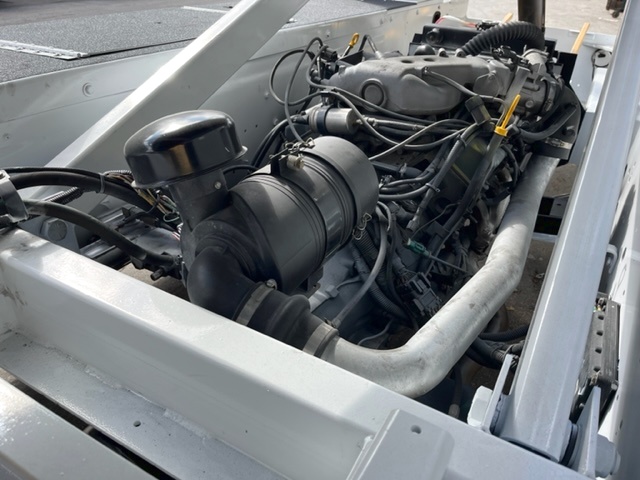 Belt Loader Tug 660