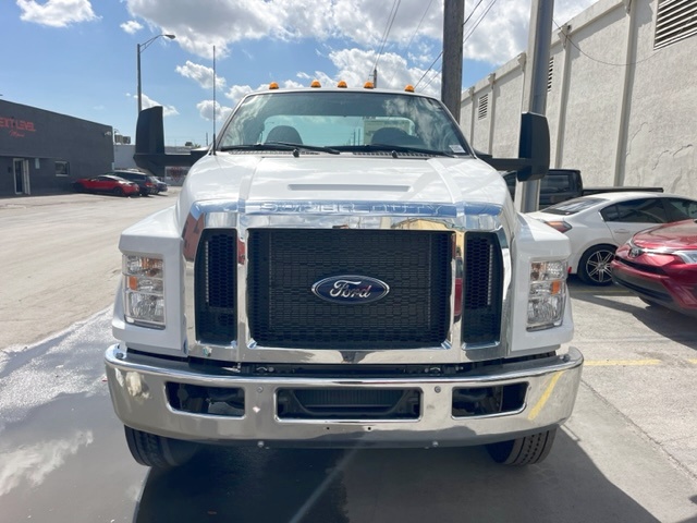 Truck Chassis Ford F-650 2025