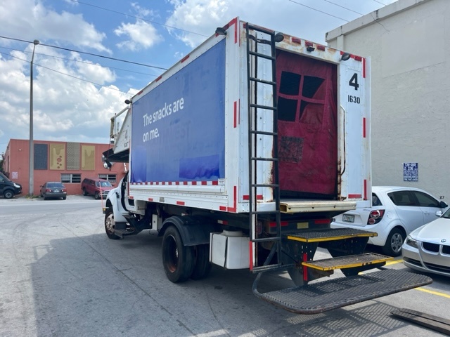 Catering Truck Ford/Hi Way F-650/ CT-14