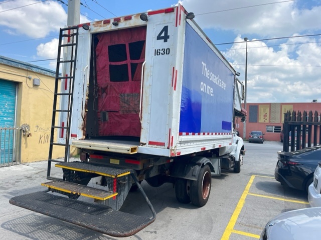 Catering Truck Ford/Hi Way F-650/ CT-14