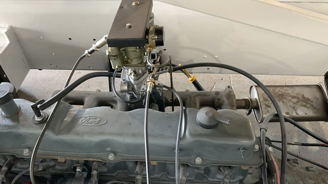 Belt Loader Tug 660