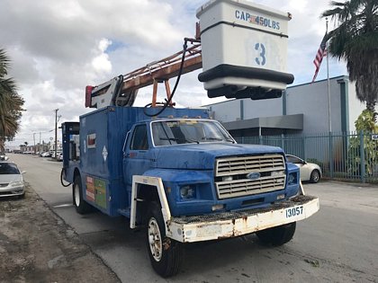 1990 FMC/Ford Trump D2-440 / F-800
