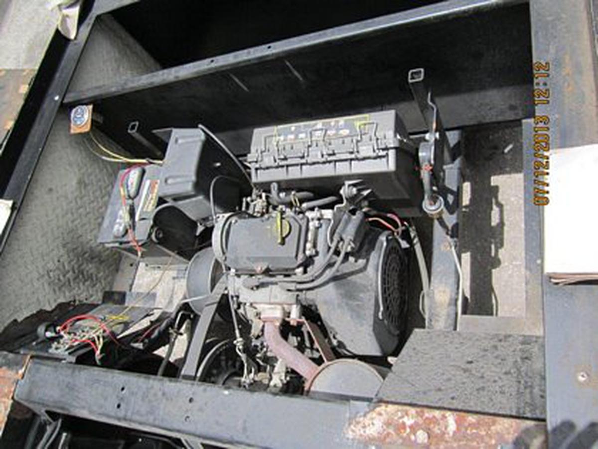 2004 EZ-GO IND-875G