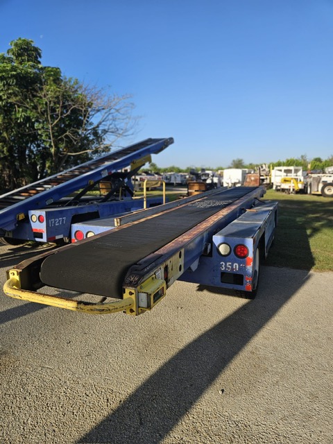 Belt Loader Tug 660