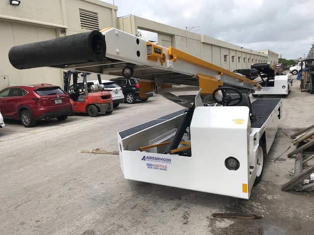 Belt Loader Tug 660