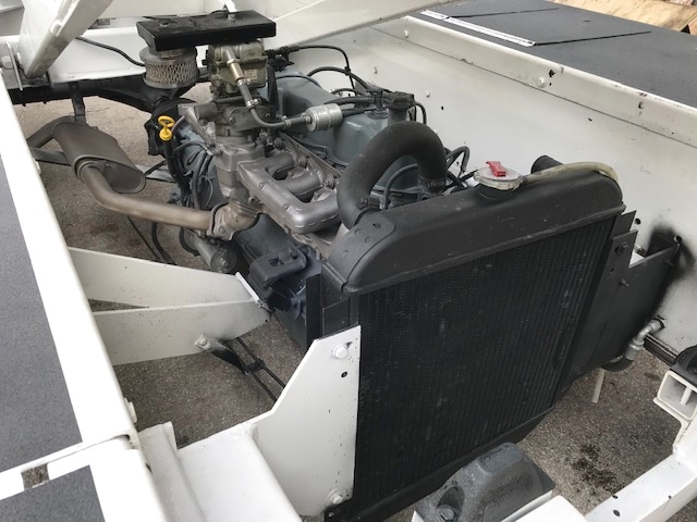 Belt Loader Tug 660
