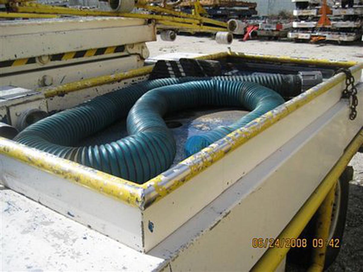 Lavatory Truck ACE 1410-5030
