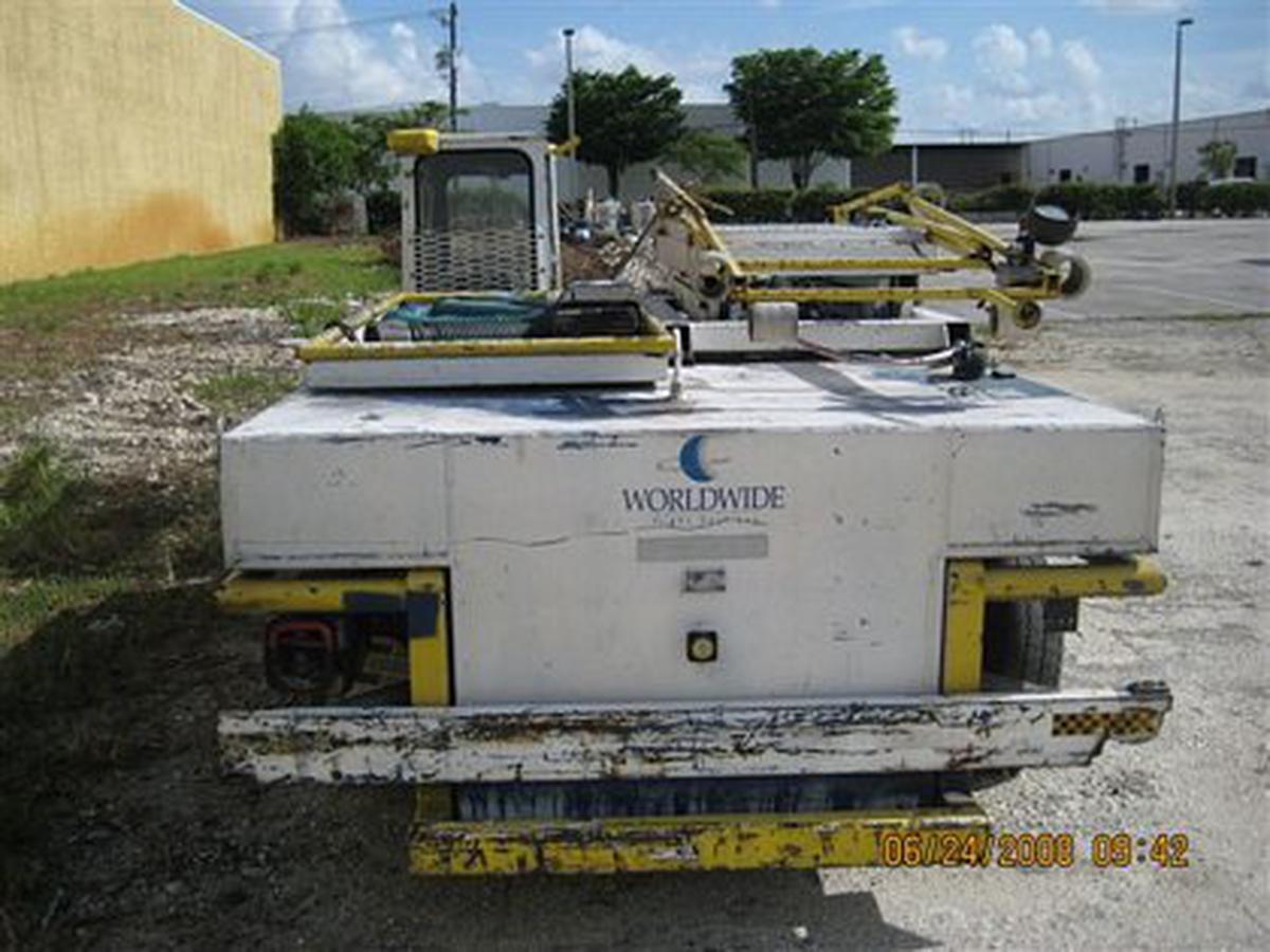 Lavatory Truck ACE 1410-5030