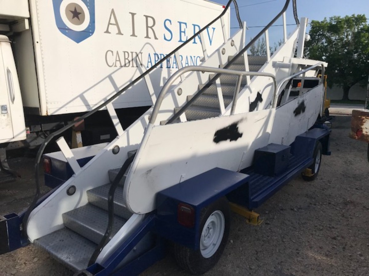 Motorized Passenger Stair Wollard/TLPH 310 - 96/114 in