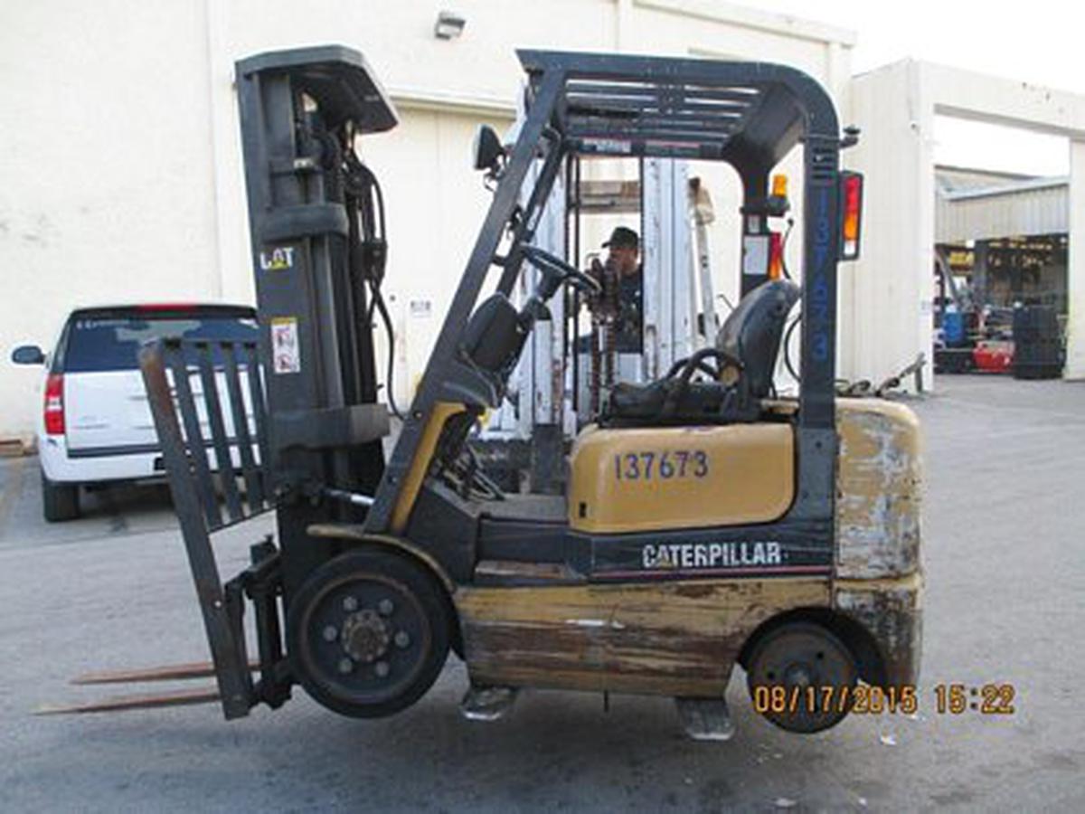 2003 Caterpillar GC20K
