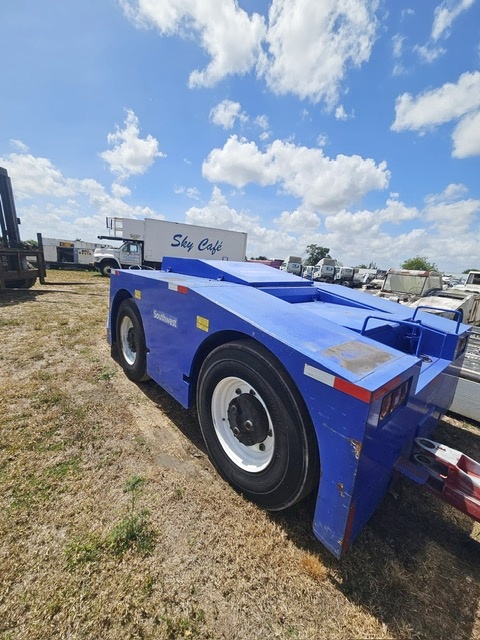 Push Back Tractor FMC B350E