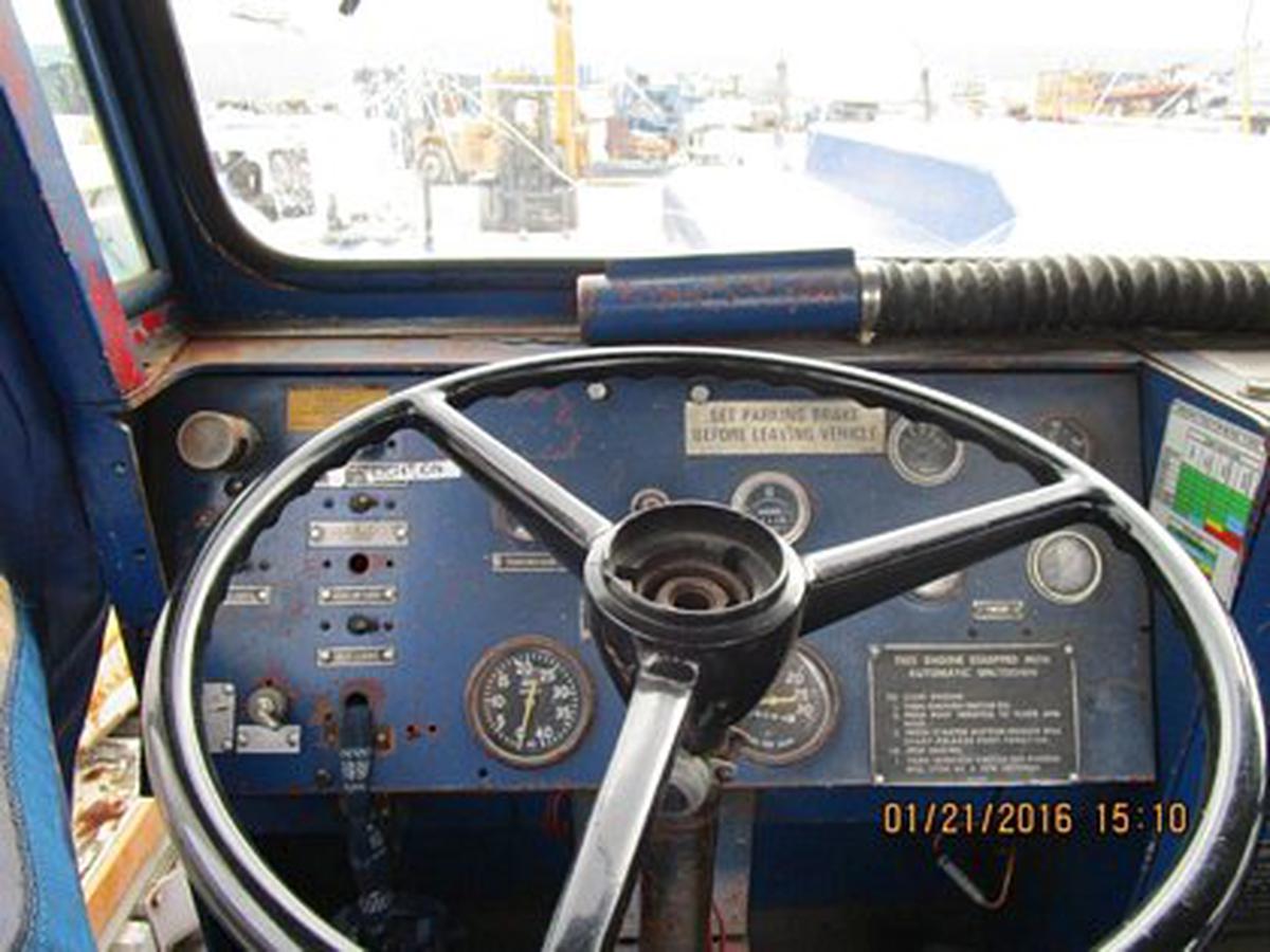 Push Back Tractor Hough-Paymover T-300