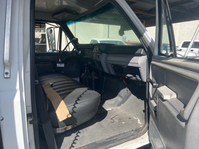 Catering Truck Ford/Hi Way F-800/ CT-14