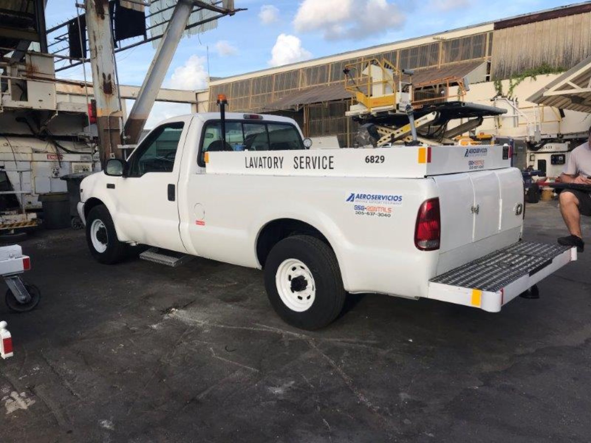 Lavatory Truck Ford/Stinar SLS 250/F 250