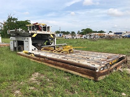 Cargo Loader TLD- 828 Wide
