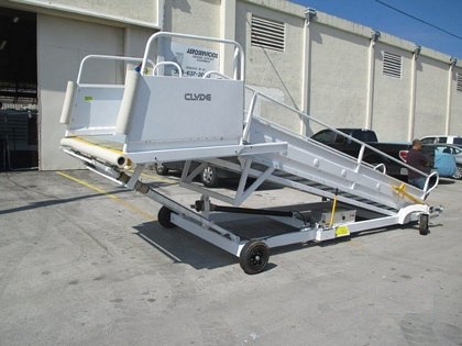 Passenger Stair Towable Clyde 15F2820 2025