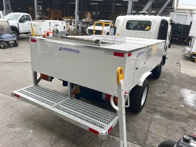 Lavatory Truck Isuzu/Standard GSE NPR- Gasoline