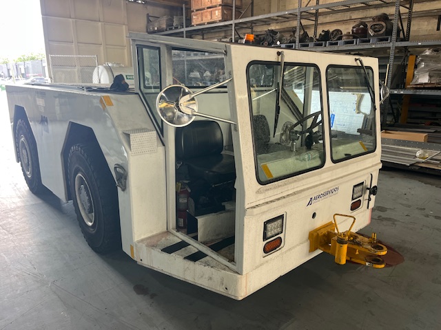Push Back Tractor S&S GT-50